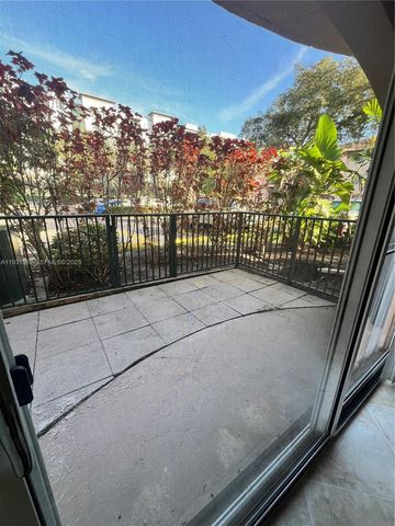 2021 SE 10th Ave 212, Fort Lauderdale, FL 33316