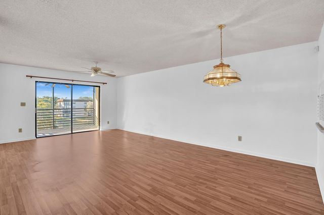 4930 E Sabal Palm Boulevard 409, Tamarac, FL 33319