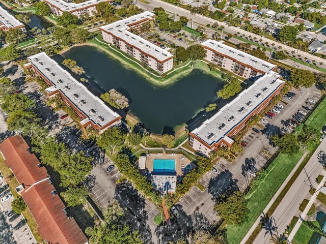 4930 E Sabal Palm Boulevard 409, Tamarac, FL 33319