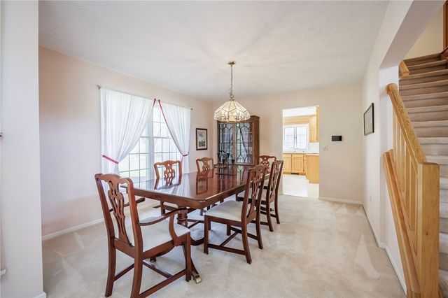 4 S Village Trail, Penfield, NY 14450