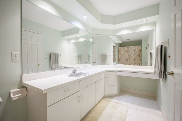 4 S Village Trail, Penfield, NY 14450