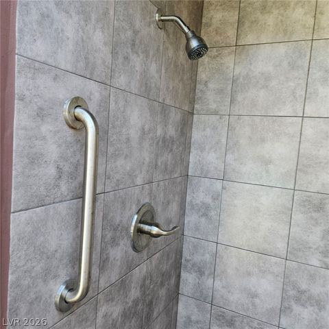 4050 Pacific Harbors Drive 245, Las Vegas, NV 89121