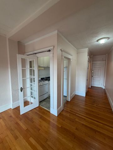 8 Garrison Street 604, Boston, MA 02116
