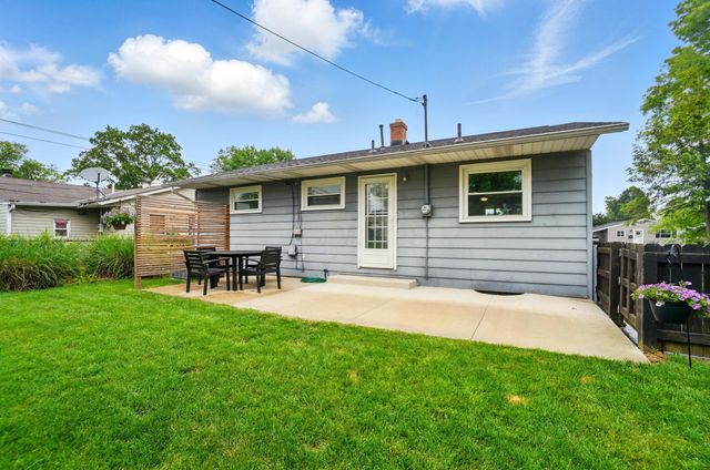 4189 Beechgrove Drive, Grove City, OH 43123