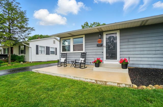 4189 Beechgrove Drive, Grove City, OH 43123