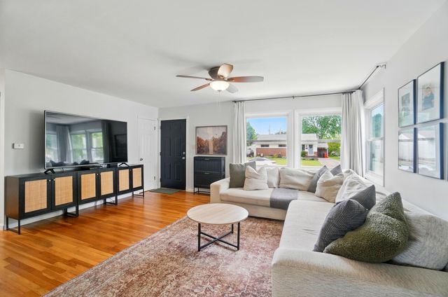 4189 Beechgrove Drive, Grove City, OH 43123