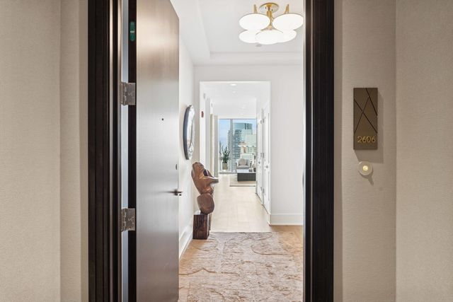 363 E Wacker Drive 2606, Chicago, IL 60601