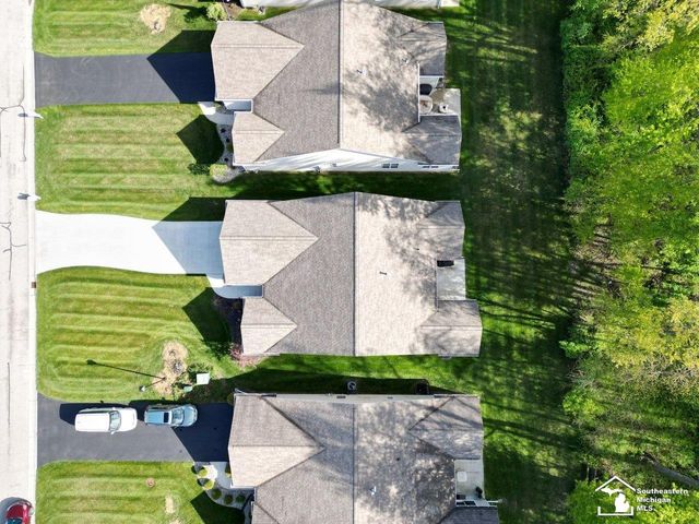 8052 Timber Wood Lane, Bedford Twp, MI 48182