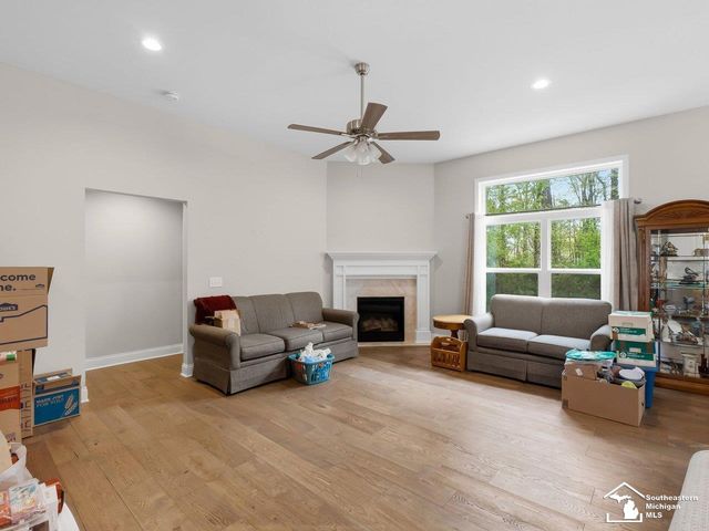 8052 Timber Wood Lane, Bedford Twp, MI 48182