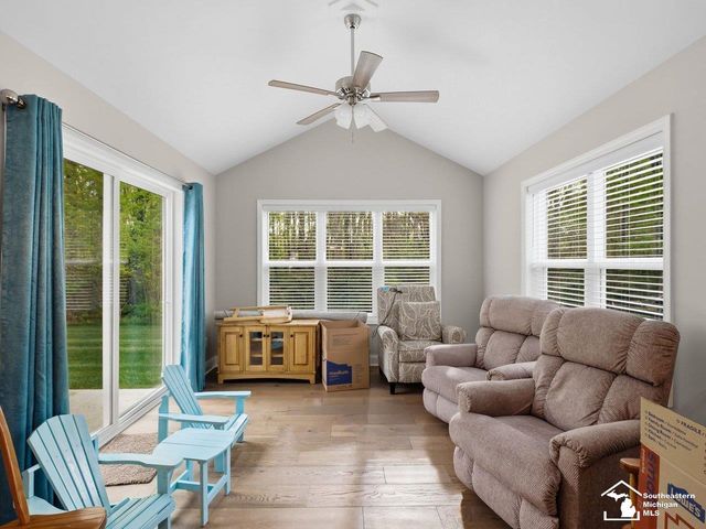 8052 Timber Wood Lane, Bedford Twp, MI 48182