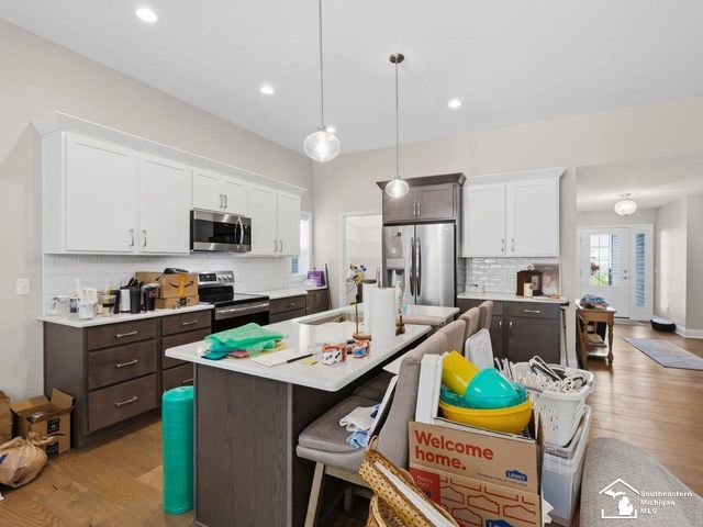 8052 Timber Wood Lane, Bedford Twp, MI 48182