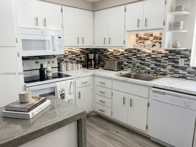 1985 S Ocean Drive 2B, Hallandale Beach, FL 33009