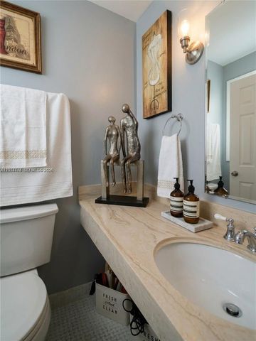 1985 S Ocean Drive 2B, Hallandale Beach, FL 33009