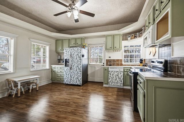 523 Grandview Street, Sherwood, AR 72120