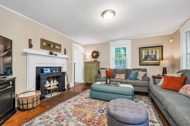 288 N. River Road, Epping, NH 03042