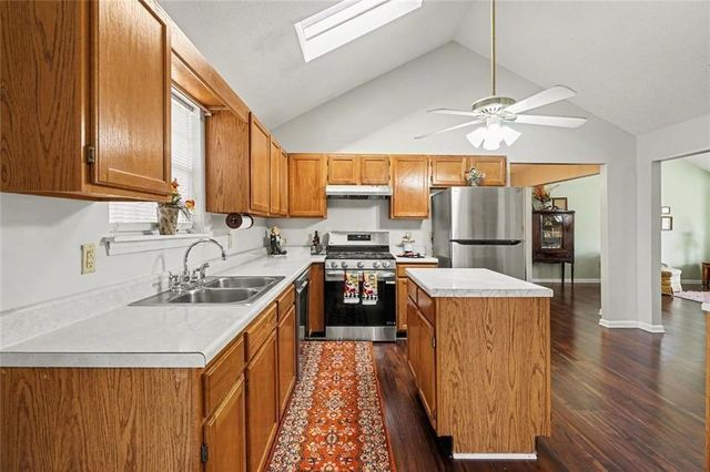 958 Redan Crescent Drive, Stone Mountain, GA 30088