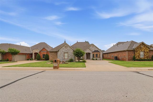 12508 Chateaux Road, Oklahoma City, OK 73142