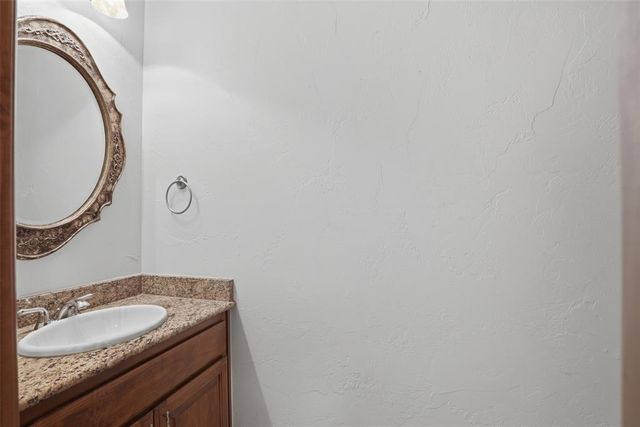 12508 Chateaux Road, Oklahoma City, OK 73142