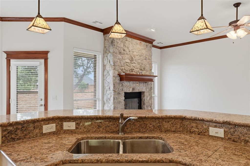 Image 13 of property listing at 12508 Chateaux Road, Oklahoma City, OK 73142