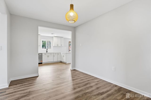 2 Kendall Drive, Parlin, NJ 08859