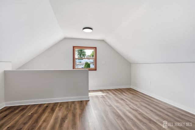 2 Kendall Drive, Parlin, NJ 08859
