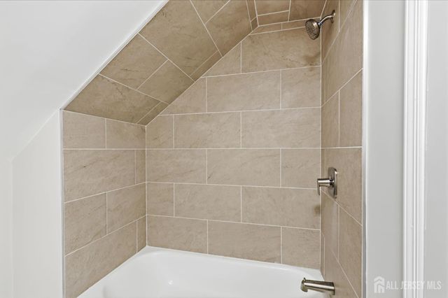 2 Kendall Drive, Parlin, NJ 08859