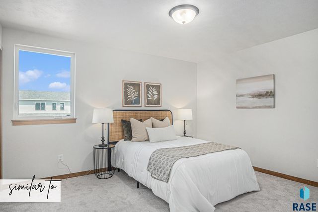 6207 S Ruby Jean Pl Place, Sioux Falls, SD 57108