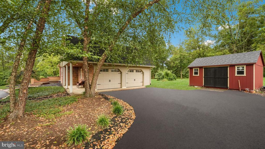 28 KOBER RD, Harleysville, PA 19438