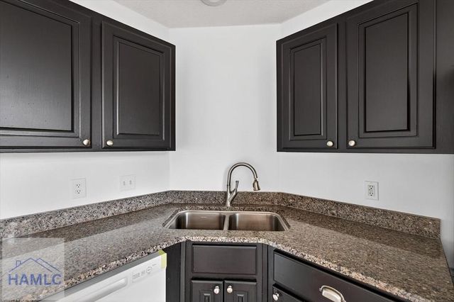 1950 Woking Court, Hinesville, GA 31313