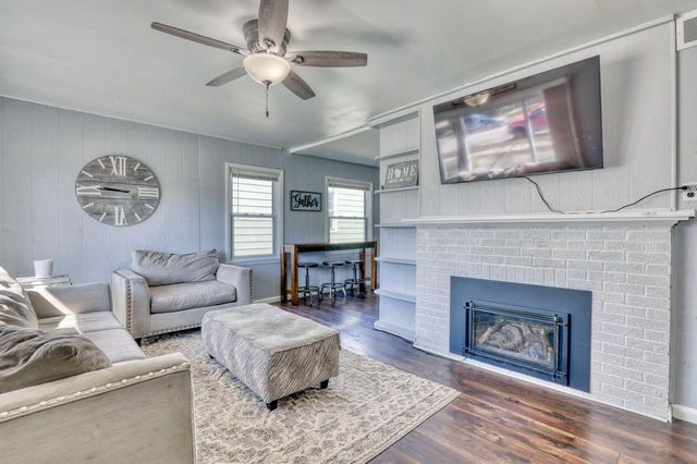 6332 W Bennett AVENUE, Milwaukee, WI 53219