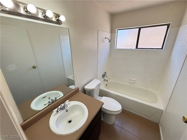 6940 Hopkins Drive A, Las Vegas, NV 89156