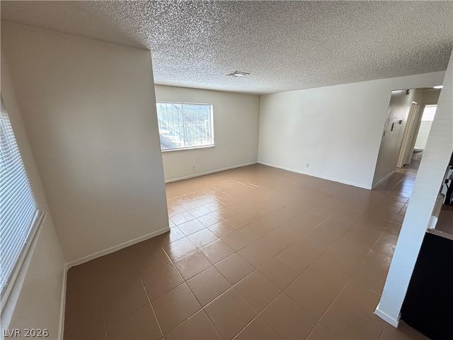 6940 Hopkins Drive A, Las Vegas, NV 89156