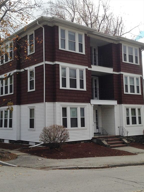 154 Lovell Street 1, Worcester, MA 01603
