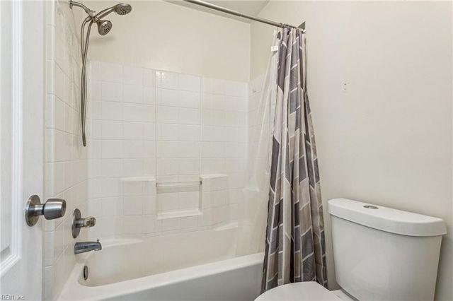 13 Golden Willow CIR, Hampton, VA 23666