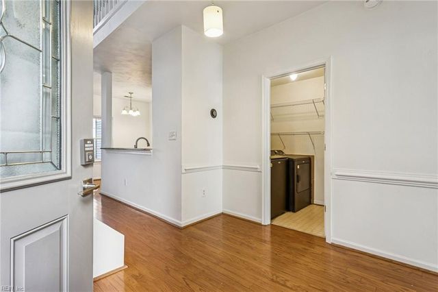 13 Golden Willow CIR, Hampton, VA 23666