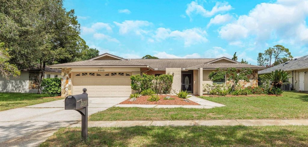 Image 1 of property listing at 3582 FAIRWAY FOREST DRIVE, Palm Harbor, FL 34685