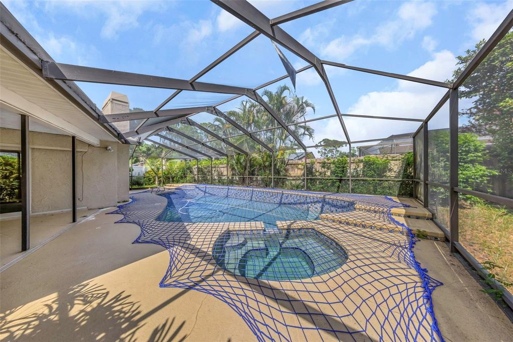 Image 2 of property listing at 3582 FAIRWAY FOREST DRIVE, Palm Harbor, FL 34685