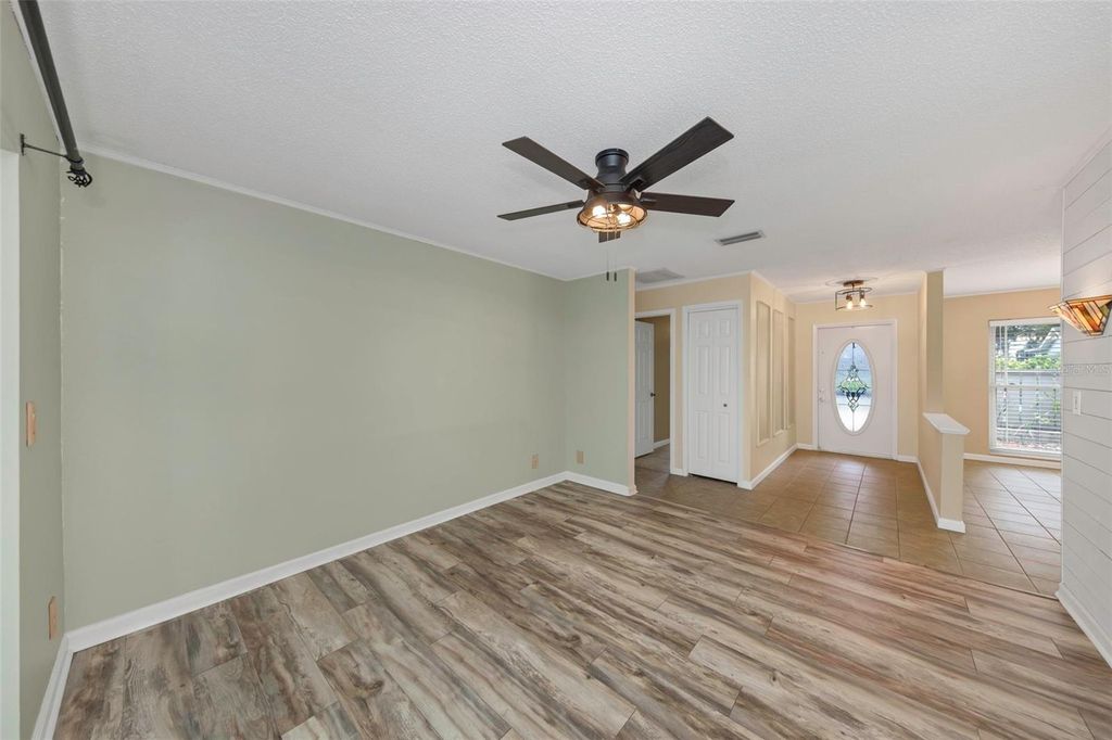 Image 13 of property listing at 3582 FAIRWAY FOREST DRIVE, Palm Harbor, FL 34685