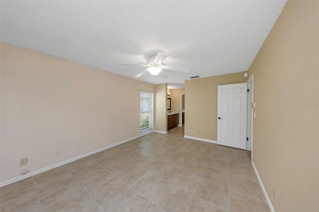Image 16 of property listing at 3582 FAIRWAY FOREST DRIVE, Palm Harbor, FL 34685