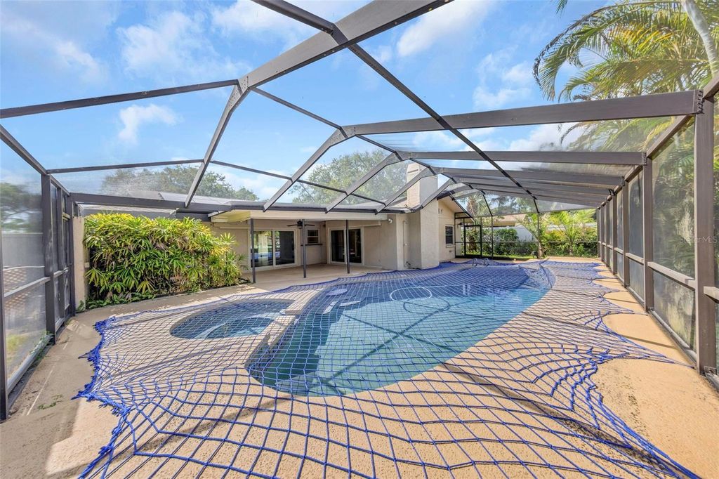 Image 3 of property listing at 3582 FAIRWAY FOREST DRIVE, Palm Harbor, FL 34685