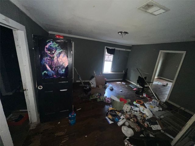 4113 Ave N, Fort Worth, TX 76105