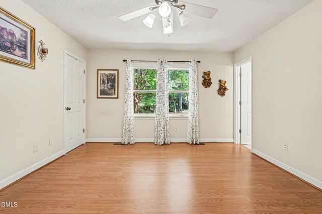 8612 Maidstone Court, Raleigh, NC 27613