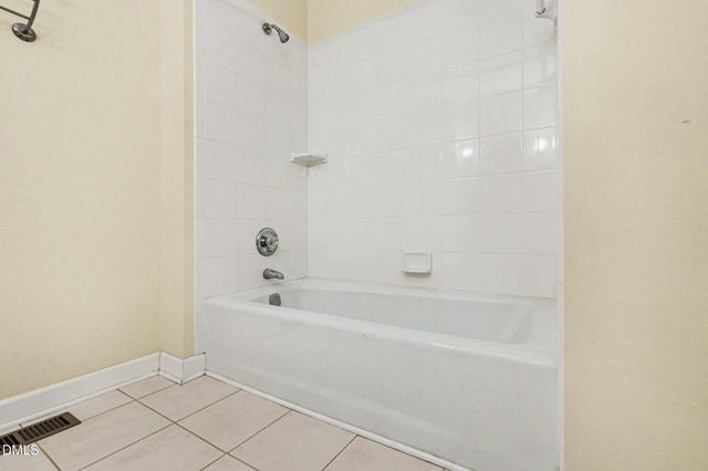 8612 Maidstone Court, Raleigh, NC 27613