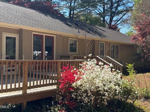 8612 Maidstone Court, Raleigh, NC 27613