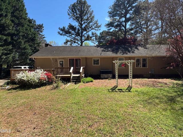 8612 Maidstone Court, Raleigh, NC 27613