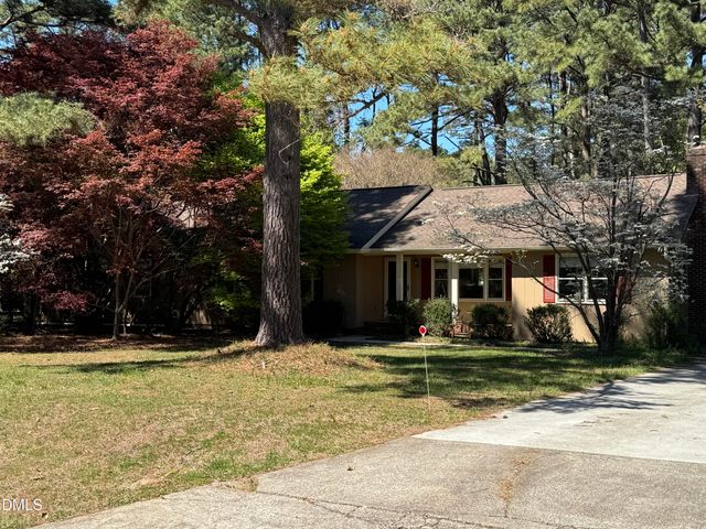 8612 Maidstone Court, Raleigh, NC 27613