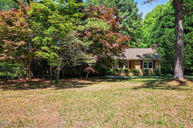 8612 Maidstone Court, Raleigh, NC 27613