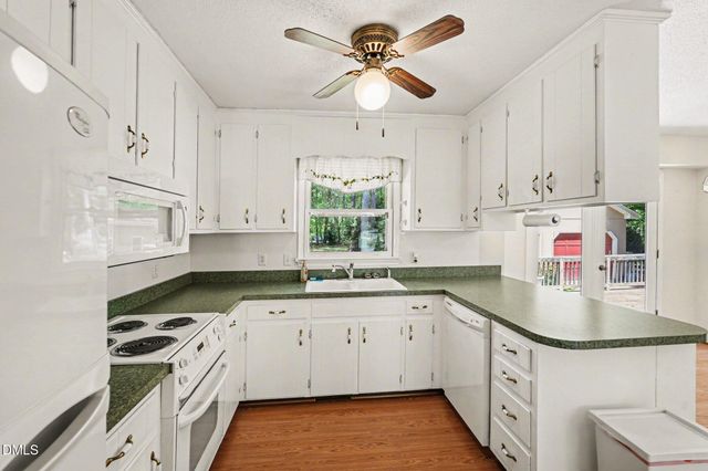 8612 Maidstone Court, Raleigh, NC 27613