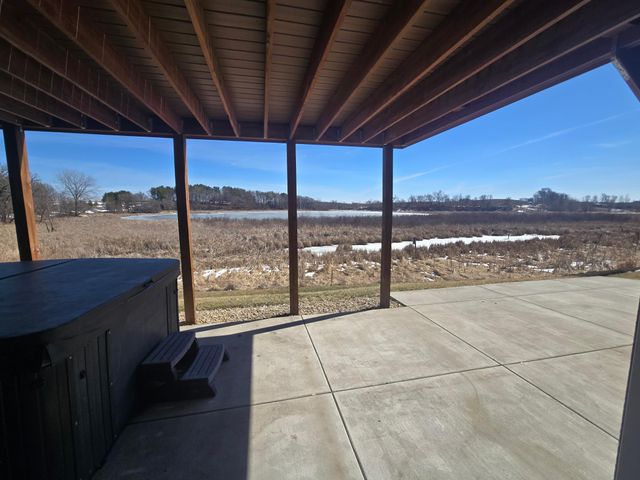 502 Pond View Drive SE, Lonsdale, MN 55046