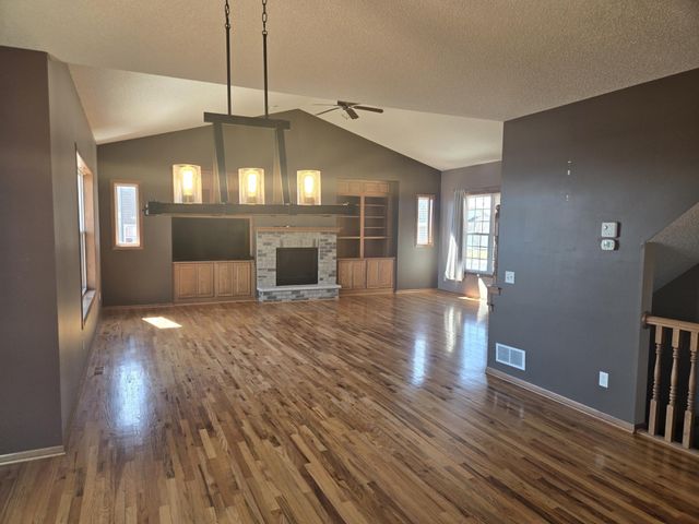 502 Pond View Drive SE, Lonsdale, MN 55046